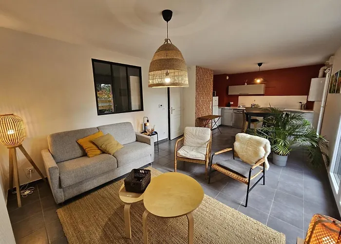 Le Loft De - La *